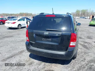 2014 Kia Sedona LX with VIN KNDMG4C71E6579260, listed as a IAAI auction lot 41985403 with 93,523 mi miles. Bid and sale history available at carsss.com. Image 16.