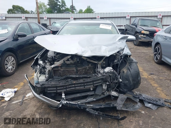 2017 Toyota Camry XLE z VIN 4T1BF1FK0HU436644, wystawiony jako IAAI lot #42134920 z przebiegiem 136 917 mil mil oraz . Historia ofert i sprzedaży dostępna na DreamBid. Obrazek 6.