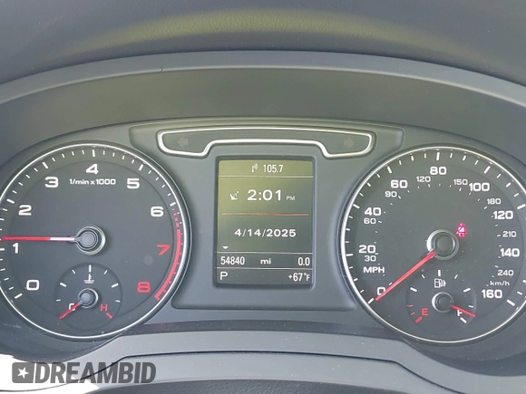 2015 Audi Q3 Premium Plus z VIN WA1EFCFS8FR008411, wystawiony jako IAAI lot #42000959 z przebiegiem 54 840 mil mil oraz . Historia ofert i sprzedaży dostępna na DreamBid. Obrazek 7.
