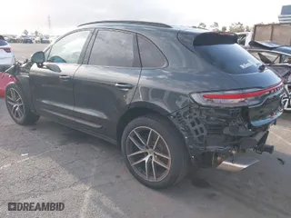 2024 Porsche Macan with VIN WP1AA2A55RLB03058, listed as a IAAI auction lot 41905728 with 7,880 mi miles. Bid and sale history available at carsss.com. Image 3.