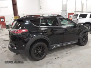 2018 Toyota RAV4 XLE с VIN 2T3RFREVXJW721812, выставлен на аукционе IAAI как лот 42358506 с пробегом 100 777 миль миль и . История ставок и продаж доступна на DreamBid. Изображение 4.
