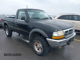 2000 Ford Ranger XLT with VIN 1FTYR11X6YTA70137, listed as a IAAI auction lot 42621131 with 220,066 mi miles and . Bid and sale history available at DreamBid. Image 1.