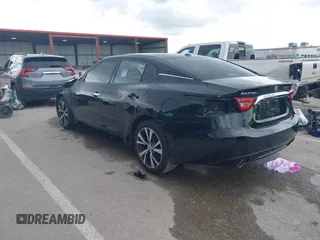 2017 Nissan Maxima Platinum z VIN 1N4AA6AP4HC403592, wystawiony jako IAAI lot #42177002 z przebiegiem 112 105 mil mil oraz . Historia ofert i sprzedaży dostępna na DreamBid. Obrazek 3.