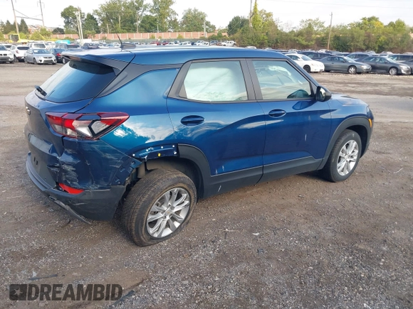 2021 Chevrolet TrailBlazer LS with VIN KL79MNSL6MB026285, listed as a IAAI auction lot 40446137 with 40,870 mi miles. Bid and sale history available at carsss.com. Image 4.