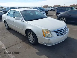 2008 Cadillac DTS w/1SD with VIN 1G6KD57Y98U184304, listed as a IAAI auction lot 41205430 with 177,698 mi miles. Bid and sale history available at carsss.com. Image 1.
