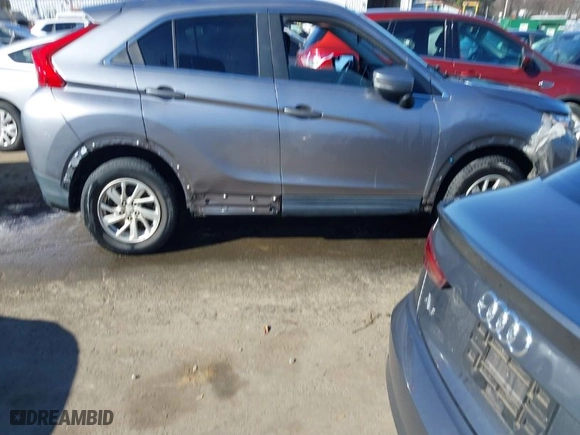 2018 Mitsubishi Eclipse Cross ES with VIN JA4AT3AAXJZ068141, listed as a IAAI auction lot 41257610 with 141,317 mi miles. Bid and sale history available at carsss.com. Image 13.