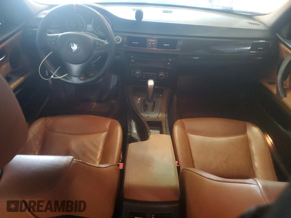 2011 BMW 3 Series 328i xDrive with VIN WBAUU3C52BA542628, listed as a Copart auction lot 71337384 with Not Provided miles and Salvage Title. Bid and sale history available at DreamBid. Image 7.