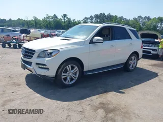 2013 Mercedes-Benz M 350 z VIN 4JGDA5HB0DA108177, wystawiony jako IAAI lot #42295466 z przebiegiem 161 232 mil mil oraz . Historia ofert i sprzedaży dostępna na DreamBid. Obrazek 2.