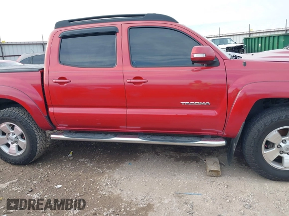 2015 Toyota Tacoma with VIN 3TMLU4EN8FM189953, listed as a IAAI auction lot 41584110 with 126,833 mi miles and . Bid and sale history available at DreamBid. Image 14.