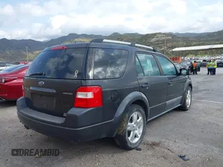 2007 Ford Freestyle Limited with VIN 1FMDK06167GA23940, listed as a IAAI auction lot 41888197 with 123,928 mi miles. Bid and sale history available at carsss.com. Image 4.