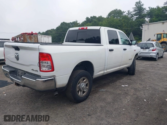 2022 Ram 2500 Tradesman with VIN 3C6UR5CJXNG110864, listed as a IAAI auction lot 40128020 with 55,561 mi miles. Bid and sale history available at carsss.com. Image 4.