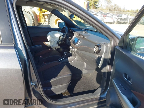 2019 Nissan Kicks S with VIN 3N1CP5CU2KL556291, listed as a IAAI auction lot 41312893 with 51,081 mi miles. Bid and sale history available at carsss.com. Image 5.