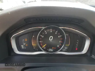 2018 Volvo S60 Inscription с VIN LYV402TK2JB161884, выставлен на аукционе Copart как лот 52506674 с пробегом 91 954 миль миль и Списание • Salvage title. История ставок и продаж доступна на DreamBid. Изображение 9.