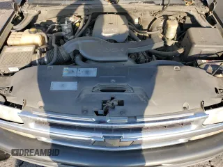 2002 Chevrolet Tahoe LS with VIN 1GNEC13T92R123293, listed as a Copart auction lot 46372295 with 251,320 mi miles and Salvage title. Bid and sale history available at DreamBid. Image 14.