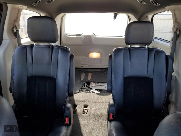 2018 Dodge Grand Caravan SXT with VIN 2C4RDGCG7JR159568, listed as a Copart auction lot 53484625 with 148,010 mi miles and Salvage Title. Bid and sale history available at DreamBid. Image 10.