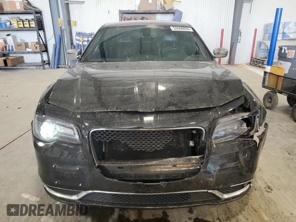 2018 Chrysler 300 S z VIN 2C3CCAGG7JH141811, wystawiony jako Copart lot #53568055 z przebiegiem 140 220 mil mil oraz Szkoda całkowita • Salvage title. Historia ofert i sprzedaży dostępna na DreamBid. Obrazek 5.