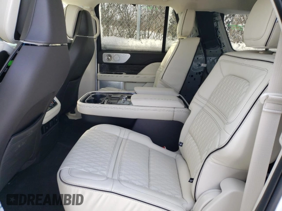 2021 Lincoln Navigator Black Label z VIN 5LMJJ3TTXMEL00316, wystawiony jako Copart lot #44690355 z przebiegiem 20 296 mil mil oraz Szkoda całkowita • Salvage title. Historia ofert i sprzedaży dostępna na DreamBid. Obrazek 11.