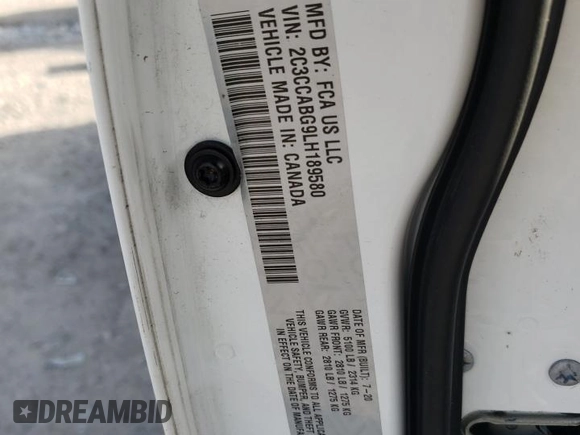 2020 Chrysler 300 S z VIN 2C3CCABG9LH189580, wystawiony jako Copart lot #49543645 z przebiegiem 76 980 mil mil oraz Szkoda całkowita • Salvage title. Historia ofert i sprzedaży dostępna na DreamBid. Obrazek 14.
