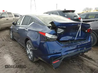 2019 Nissan Altima S with VIN 1N4BL4BV0KC159821, listed as a IAAI auction lot 41989875 with 129,026 mi miles and . Bid and sale history available at carsss.com. Image 6.