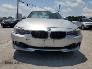 2013 BMW 3 Series 328i with VIN WBA3C1C54DF438084, listed as a Copart auction lot 59031185 with 177,625 mi miles and Clean title. Bid and sale history available at DreamBid. Image 5.