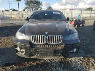 2011 BMW X6 50i z VIN 5UXFG8C56BLZ96125, wystawiony jako Copart lot #45690425 z przebiegiem 69 732 mil mil oraz Szkoda całkowita • Salvage title. Historia ofert i sprzedaży dostępna na DreamBid. Obrazek 5.