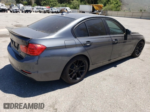 2014 BMW 3 Series 320i xDrive with VIN WBA3C3C56EF983832, listed as a Copart auction lot 59040445 with 91,884 mi miles and Clean title. Bid and sale history available at DreamBid. Image 3.