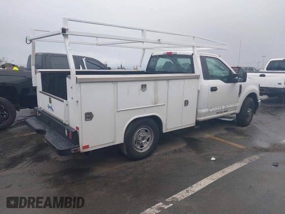 2019 Ford Super Duty F-250 SRW XL with VIN 1FDBF2A60KEC36428, listed as a IAAI auction lot 41735313 with 1 mi miles. Bid and sale history available at carsss.com. Image 4.
