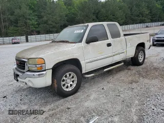 2004 GMC Sierra 1500 SLE z VIN 1GTEK19TX4E122294, wystawiony jako Copart lot #56576185 z przebiegiem 322 130 mil mil oraz Czysty tytuł • Clean title. Historia ofert i sprzedaży dostępna na DreamBid. Obrazek 1.