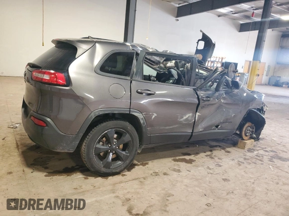 2018 Jeep Cherokee Latitude z VIN 1C4PJMCB3JD534507, wystawiony jako Copart lot #60502365 z przebiegiem 133 642 mil mil oraz Szkoda całkowita • Salvage title. Historia ofert i sprzedaży dostępna na DreamBid. Obrazek 3.