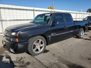 2003 Chevrolet Silverado SS z VIN 2GCEK19N531270435, wystawiony jako Copart lot #76632764 z przebiegiem 200 234 mil mil oraz Szkody całkowita. Historia ofert i sprzedaży dostępna na DreamBid. Obrazek 1.