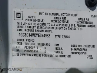 2000 Chevrolet Silverado 1500 with VIN 1GCEC14VXYE374932, listed as a IAAI auction lot 41981576 with 1 mi miles. Bid and sale history available at carsss.com. Image 9.