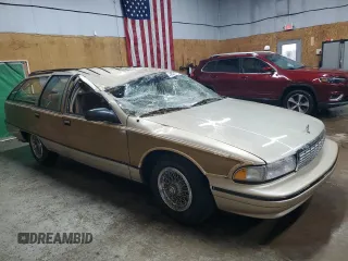 1996 Chevrolet Caprice Classic with VIN 1G1BL82P8TR108755, listed as a Copart auction lot 53804115 with 118,526 mi miles and Clean Title. Bid and sale history available at carsss.com. Image 4.