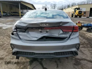 2024 Kia Forte LX with VIN 3KPF24AD9RE710113, listed as a Copart auction lot 46484325 with 14,992 mi miles and Non Repairable. Bid and sale history available at carsss.com. Image 6.