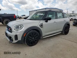 2021 MINI Countryman Cooper S z VIN WMZ53BR09M3M55171, wystawiony jako Copart lot #60842625 z przebiegiem 56 731 mil mil oraz Szkoda całkowita • Salvage title. Historia ofert i sprzedaży dostępna na DreamBid. Obrazek 1.