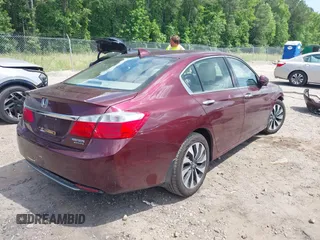 2014 Honda Accord Touring z VIN 1HGCR6F79EA008532, wystawiony jako IAAI lot #42321108 z przebiegiem 147 559 mil mil oraz . Historia ofert i sprzedaży dostępna na DreamBid. Obrazek 4.