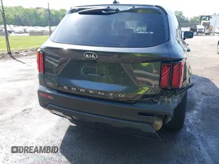 2021 Kia Sorento LX z VIN 5XYRG4LC5MG051378, wystawiony jako IAAI lot #42074038 z przebiegiem 101 678 mil mil oraz . Historia ofert i sprzedaży dostępna na DreamBid. Obrazek 16.