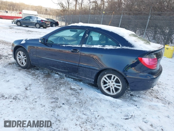 2003 Mercedes-Benz C 230 Kompressor with VIN WDBRN40J43A441720, listed as a IAAI auction lot 41279585 with Not provided miles and . Bid and sale history available at DreamBid. Image 3.