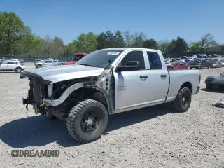2015 Ram 1500 Tradesman z VIN 1C6RR7FT9FS606084, wystawiony jako Copart lot #52864895 z przebiegiem 166 886 mil mil oraz Szkoda całkowita • Salvage title. Historia ofert i sprzedaży dostępna na DreamBid. Obrazek 1.