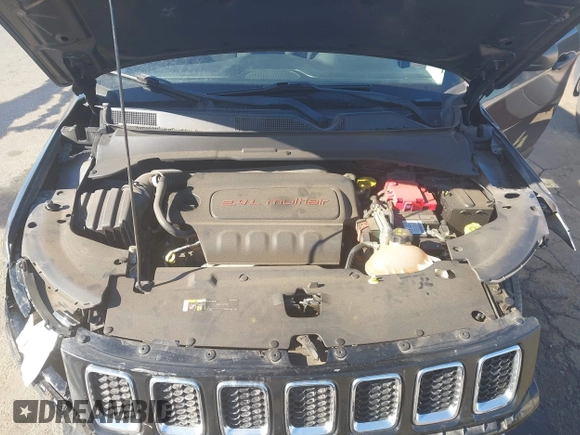 2021 Jeep Compass Sport с VIN 3C4NJCAB5MT572145, выставлен на аукционе IAAI как лот 41415198 с пробегом 27 186 миль миль и . История ставок и продаж доступна на DreamBid. Изображение 10.