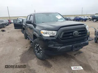 2021 Toyota Tacoma SR z VIN 5TFAX5GNXMX193978, wystawiony jako IAAI lot #41595827 z przebiegiem 43 999 mil mil oraz . Historia ofert i sprzedaży dostępna na DreamBid. Obrazek 1.