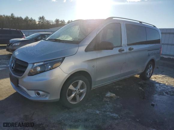 2016 Mercedes-Benz Metris Passenger Van with VIN WD4PG2EE0G3084202, listed as a Copart auction lot 83177404 with 236,285 mi miles and Clean Title. Bid and sale history available at carsss.com. Image 1.