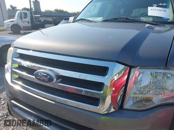 2014 Ford Expedition XLT with VIN 1FMJU1H53EEF00951, listed as a IAAI auction lot 42559040 with 225,162 mi miles and . Bid and sale history available at DreamBid. Image 10.