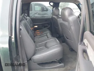 2003 Chevrolet Silverado 1500HD LS z VIN 1GCGK13U33F209456, wystawiony jako IAAI lot #41319790 z przebiegiem 230 974 mil mil oraz . Historia ofert i sprzedaży dostępna na DreamBid. Obrazek 8.