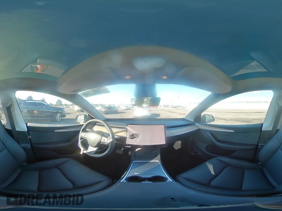2024 Tesla Model Y Long Range с VIN 7SAYGDEE3RA236473, выставлен на аукционе Copart как лот 77409334 с пробегом 5 822 миль миль и Списание • Salvage title. История ставок и продаж доступна на DreamBid. Изображение 14.