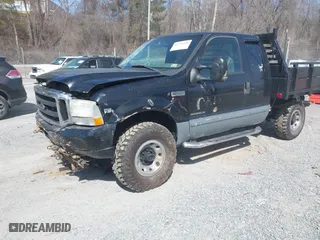 2002 Ford Super Duty F-250 XL with VIN 1FTNX21F42EB47458, listed as a IAAI auction lot 41721120 with 85,909 mi miles. Bid and sale history available at carsss.com. Image 17.