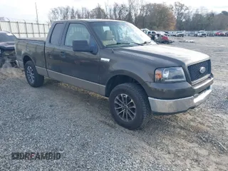 2005 Ford F-150 XLT with VIN 1FTPX12505NB28550, listed as a IAAI auction lot 41381125 with 248,711 mi miles. Bid and sale history available at carsss.com. Image 1.