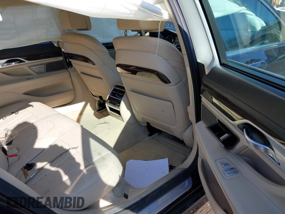 2018 BMW 7 Series 740i xDrive with VIN WBA7E4C54JGV23736, listed as a IAAI auction lot 41457470 with 70,243 mi miles. Bid and sale history available at carsss.com. Image 8.