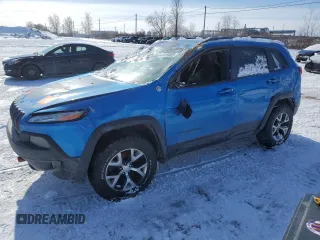 2017 Jeep Cherokee Trailhawk z VIN 1C4PJMBSXHW628383, wystawiony jako Copart lot #47415605 z przebiegiem Nie podano mil oraz Nie do naprawy • Non repairable. Historia ofert i sprzedaży dostępna na DreamBid. Obrazek 1.
