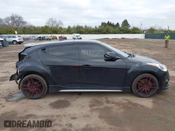 2013 Hyundai Veloster Turbo z VIN KMHTC6AE5DU151346, wystawiony jako IAAI lot #41177509 z przebiegiem 112 955 mil mil oraz . Historia ofert i sprzedaży dostępna na DreamBid. Obrazek 14.