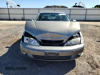 1997 Lexus ES 300 Luxury Sport Sdn with VIN JT8BF22G5V0010767, listed as a Copart auction lot 81738194 with 77,750 mi miles and Salvage Title. Bid and sale history available at carsss.com. Image 5.